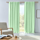 Tenda in lino lavato su misura con fodera oscurante verde menta